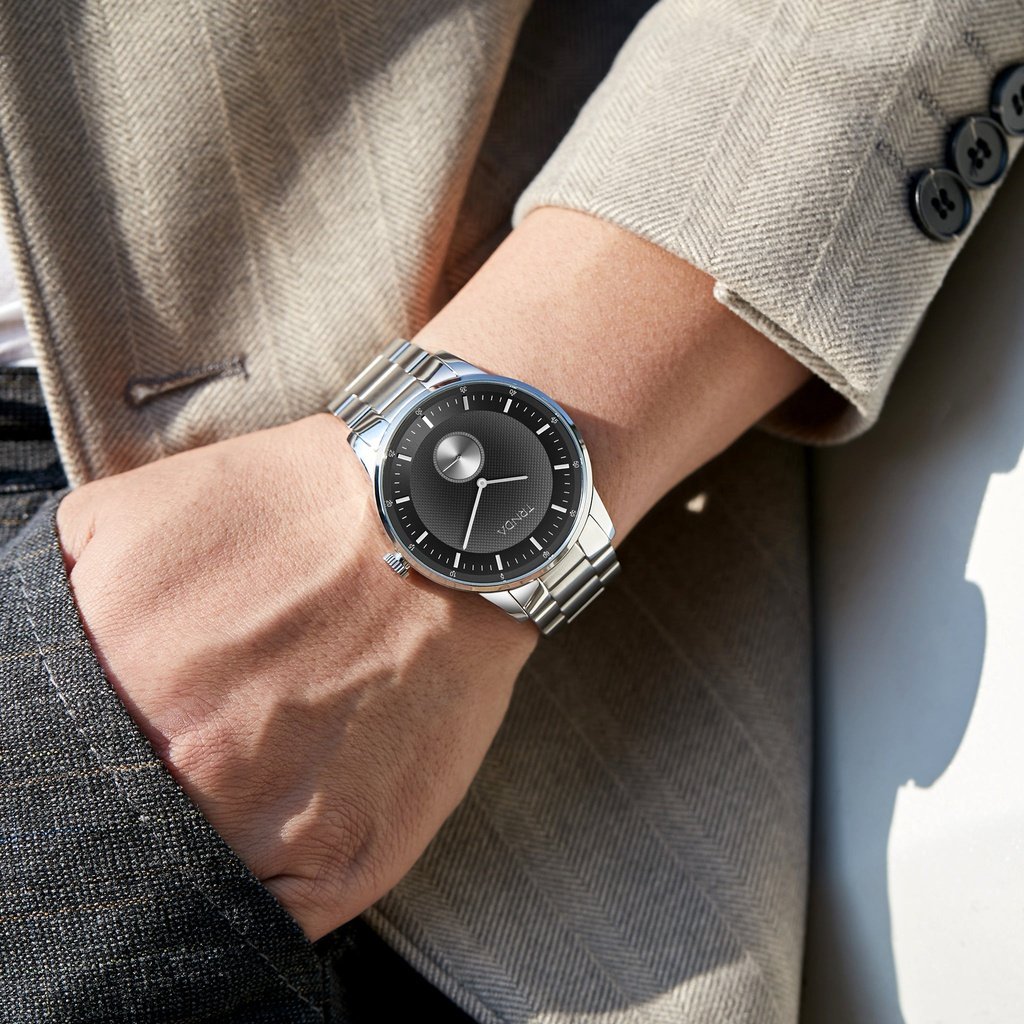 Orologio da uomo Trnda in acciaio inossidabile, quadrante grigio chiaro sfumato | Trn-4325